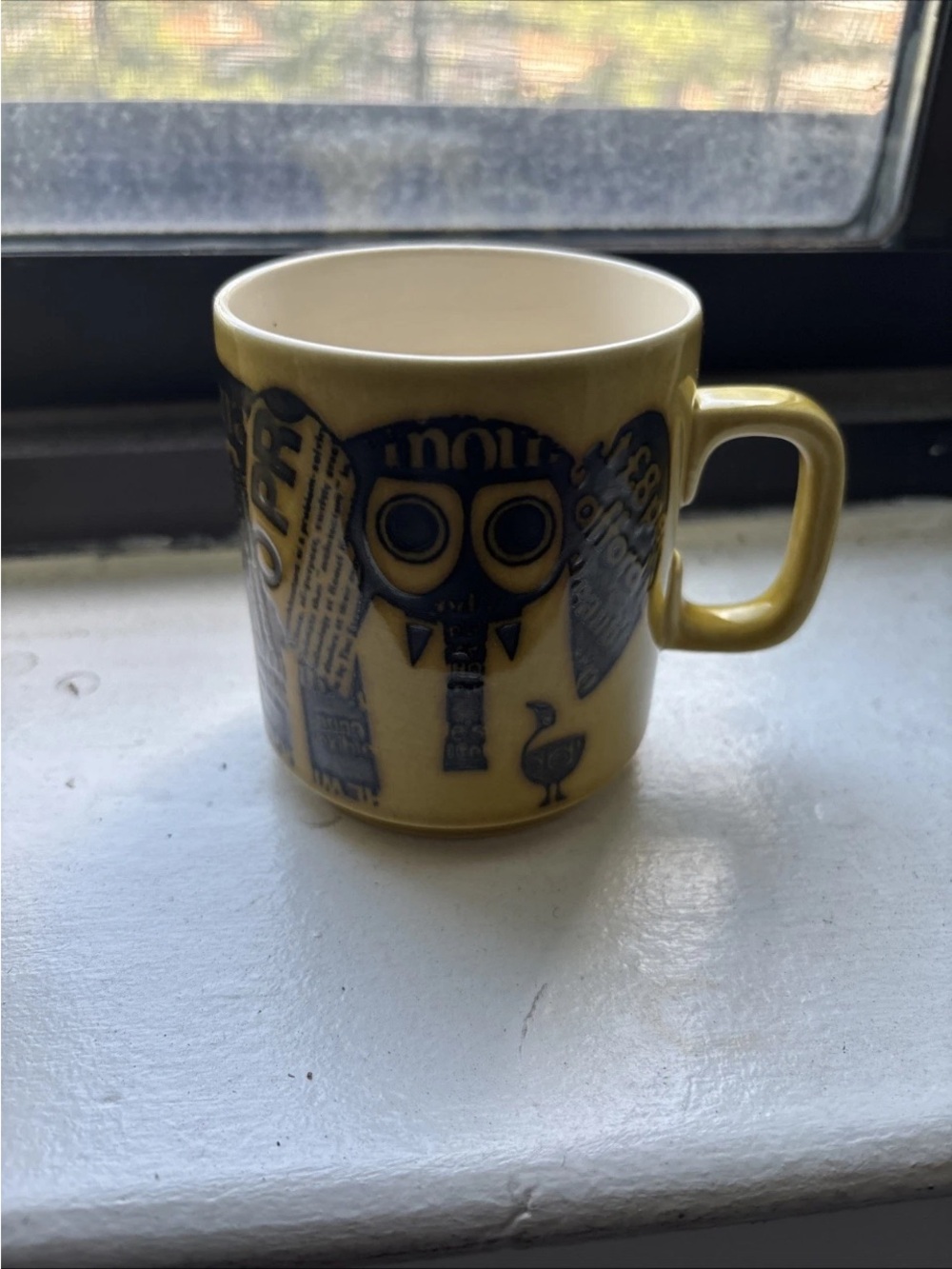 Hornsea Jungle Mug Elephant Design with Newspaper Clippings Yellow 1976